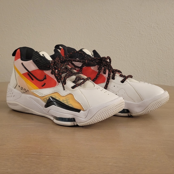 Nike - Air Jordan Zoom ‘92 White Black Siren Red Basketball Sz 5.5 - Picture 1 of 11